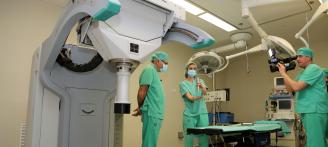 IntraOp_Medical's tweet photo. QuirónSalud promotes cancer treatment with electron IORT https://t.co/7sAGsS0s1F #mobetron #iort #breastcancer #radiationtherapy https://t.co/bAvzVA983v