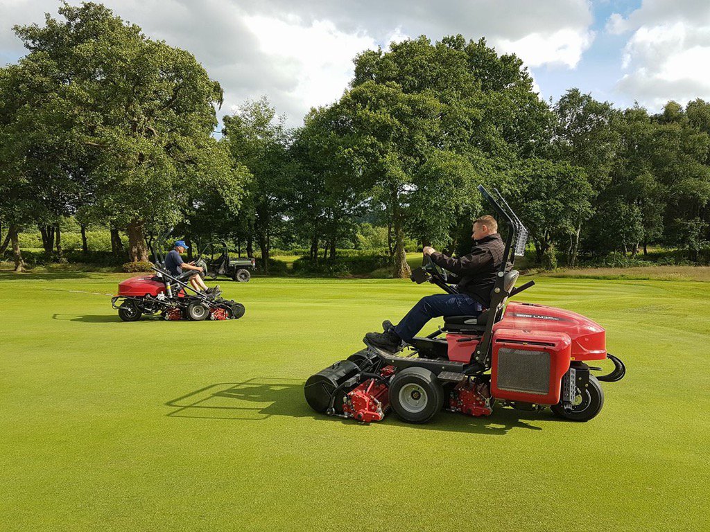 Hollinwell's tweet image. Cutting greens on the last practice day before @TheOpen #FinalQualifying #HollinwellGreenkeeper