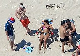 TrivWorks's tweet image. #ChrisChristie insists his out-of-state guests were planning for weeks to visit the N.J. beach 

There&apos;s no way they&apos;re from out of state