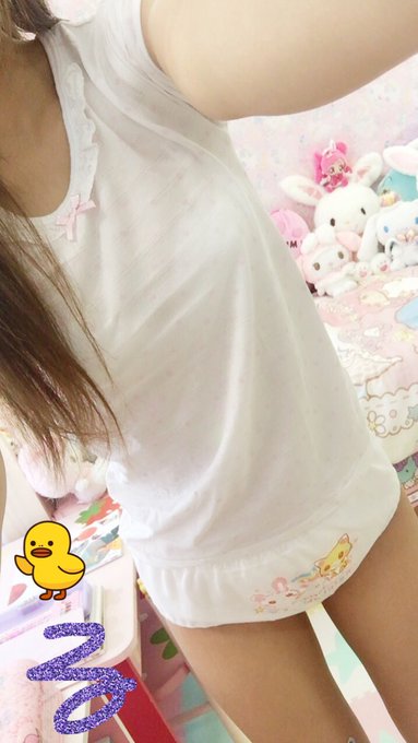 子供が大きくなってオムツがいらない🚼 成長早くて子供の服すてるよー！  って人、るなに譲ってください☆  特に肌着！w 女児肌着にハマるるな&epsilon;(｡･&times;･｡)з  130？からなら着れます&epsilon;(｡･&times;･｡)з  #大人なのに女児服着てる<a href="/tag/%E5%A4%A7%E4%BA%BA%E3%81%AA%E3%81%AE%E3%81%AB%E5%A5%B3%E5%85%90%E6%9C%8D%E7%9D%80%E3%81%A6%E3%82%8B"class="tags">#大人なのに女児服着てる</a><a href="/tag/%E3%82%AA%E3%83%A0%E3%83%84"class="tags"><span>#オムツ</span></a><a href="/tag/%E3%82%B7%E3%83%8A%E3%83%A2%E3%83%B31%E4%BD%8D%E3%81%8A%E3%82%81%E3%81%A7%E3%81%A8"class="tags"><span>#シナモン1位おめでと</span></a>