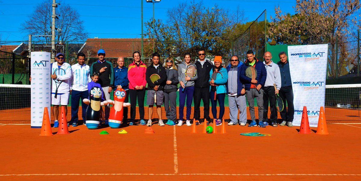 profesoradoaat's tweet photo. Gracias a todos los profes que participaron de la Jornada de capacitación PLAY+STAY🎾 ��Pronto anunciaremos más encuentros en todo el país! 👏 https://t.co/DK69uuIDeQ