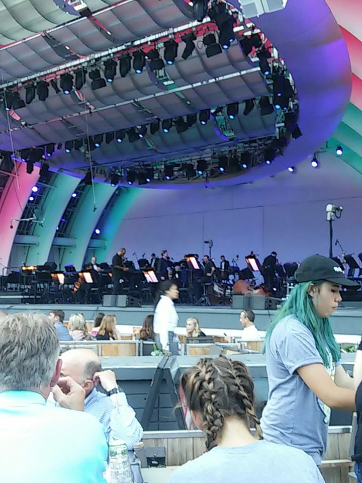 PTXisgod's tweet photo. @mitchgrassi @PTXofficial @BALENCIAGA Can't wait to see you guys tonight. Thanks to my amazing mother for getting us so close. https://t.co/iN8BZAbkJU