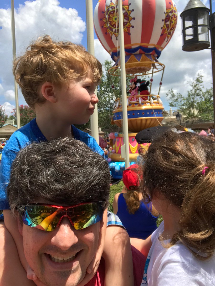 jtrick's tweet photo. A full day at the kingdom (@ Magic Kingdom® Park - @waltdisneyworld in Lake Buena Vista, FL) https://t.co/B5Z7NCuJE8 https://t.co/l9UbRaTjxZ