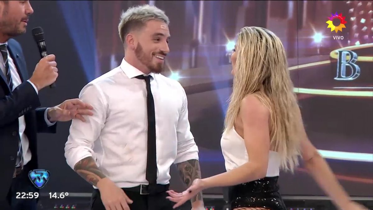 agusescaleraa's tweet photo. #TEAMLF 💥🔥 https://t.co/lmFj8d3VHX