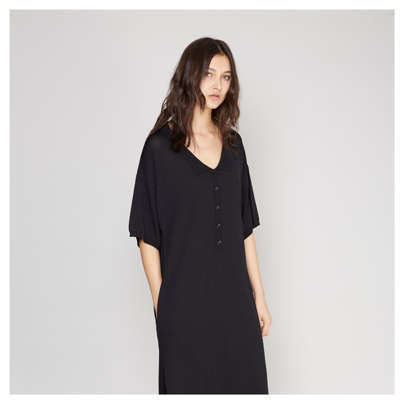 Toteme's latest arrivals embody casual luxury with fine knits, cashmere and relaxed silhouettes. Shop Now > bit.ly/MC-TOTEME1