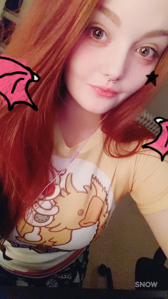 xKrisella's tweet photo. Thanks for tuning in to the stream! I'll be back tomorrow with DVa's headset!! #twitch #cosplay #FFXV #chocomog https://t.co/qbWMzzyBru