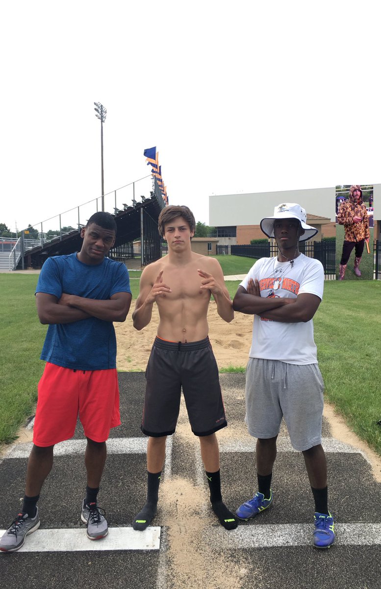 NnhsTrack's tweet photo. The Beese Boys are back in town https://t.co/OgSIzQUn52
