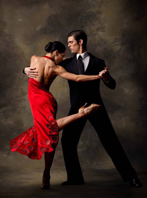 LucaColantonio1's tweet photo. Non c'è #tango che tenga...
#NewYorkTango #galliano @accordionsduo @tommasoarena87 

https://t.co/ROhtOKB9MZ

#LOrdineDelTempo
#buonanotte https://t.co/aipbmS1qUN