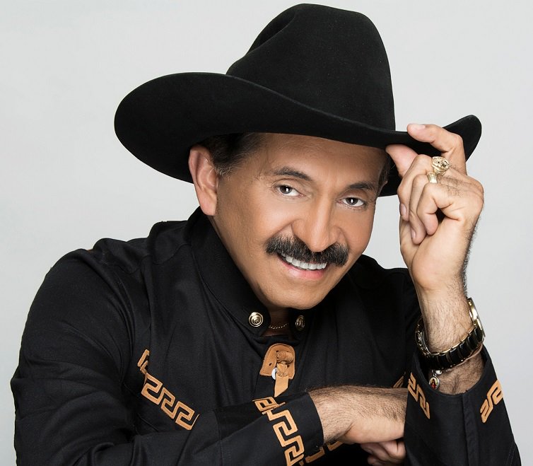 #Entretenimiento #3Jul Armando Martínez estrenó el videoclip de "Ni que te aferres a él"  #NoticieroVenevisión bit.ly/2tjyDoJ