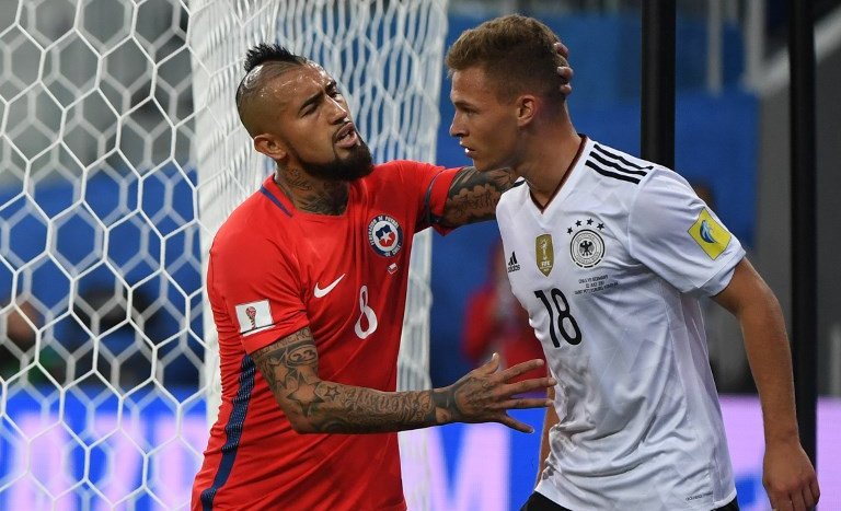 biobiodeportes's tweet photo. Kimmich y encontrón con Vidal: "No me importa. Esas cosas suelen ocurrir en el campo" https://t.co/iePD1Saf3h #BioBioconTodo https://t.co/zxXMaxrJcU