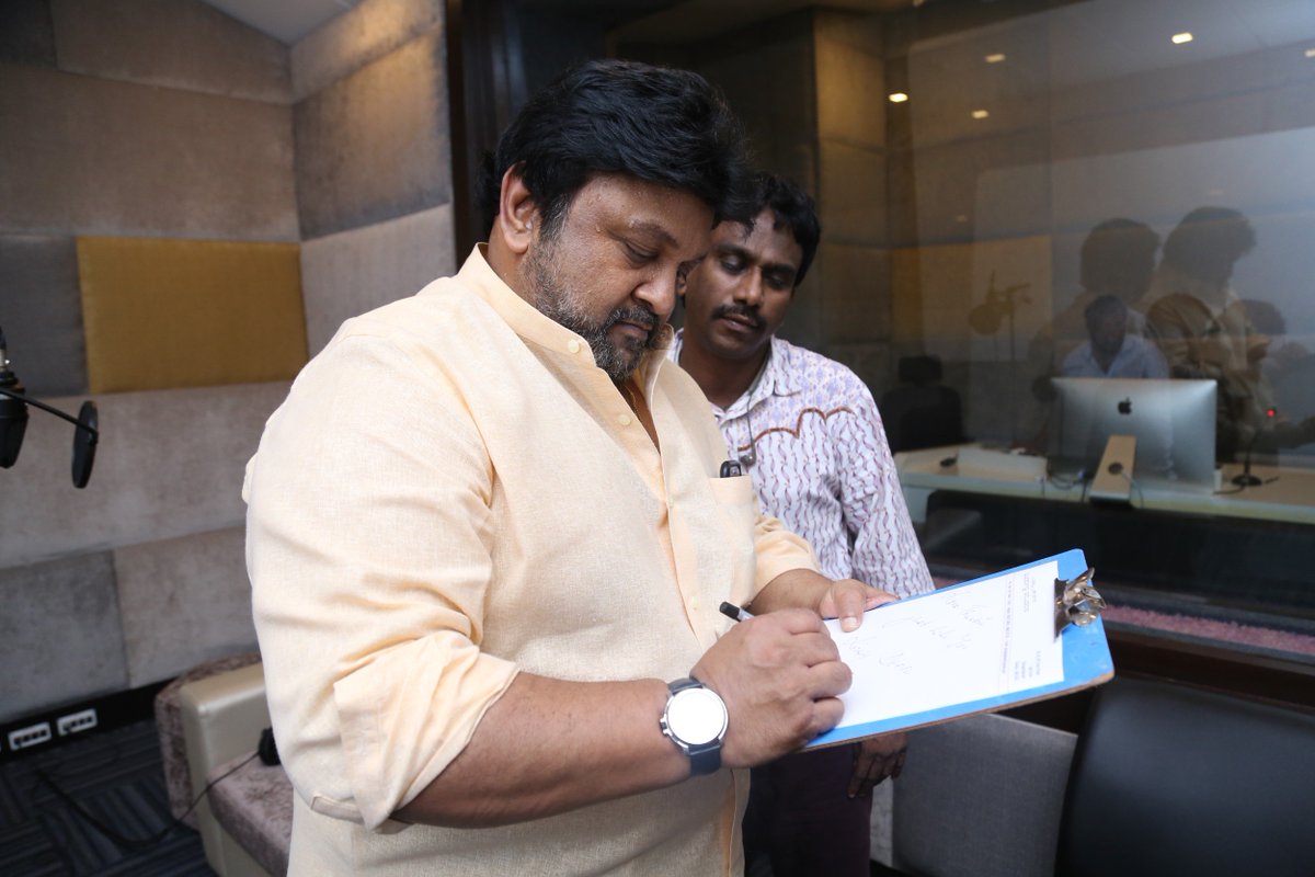onlynikil's tweet image. Actor #Prabhu at #LissyLakshmiDubbingStudios Launch Event Photos

@resulp #LissyLakshmi @iamVikramPrabhu #LeMagicLantern