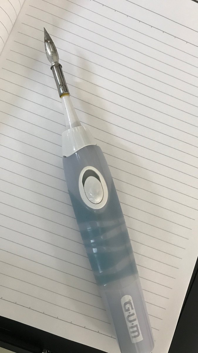 長沢13 点描専用電動ペンなんて売ってるんですね 僕は昔 電動歯ブラシにつけペン装着させた 自作 自動点描マッシーン を作りました 今はほぼpc作業なので使う機会ないですけどね 電動ミシンのようなとてもデンジャラスな動きをします 長沢13 点描専用電動ペンなんて売ってるんですね 僕は昔 電動歯ブラシにつけペン装着させた 自作 自動点描マッシーン を作りました 今はほぼpc作業なので使う機会ないですけどね 電動ミシンのようなとてもデンジャラスな動きをします