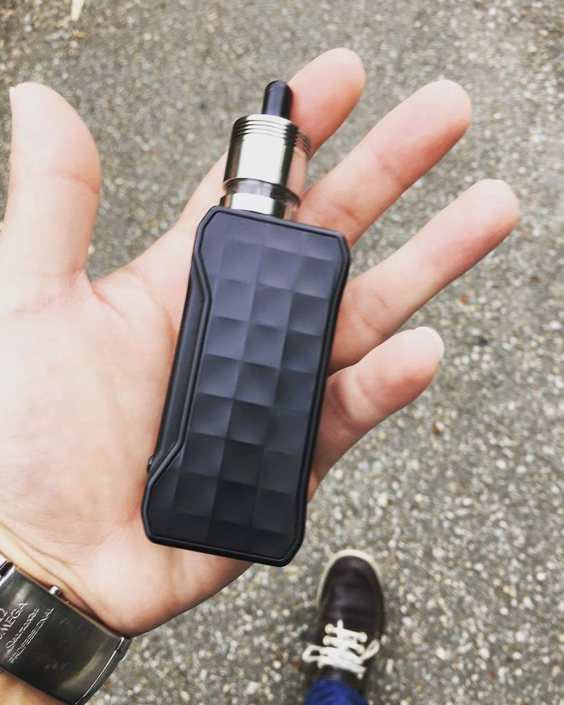 nufan_hiro's tweet photo. 久々にcallora rdta
#vape #vapelife #vapestagram #ejuice #mod https://t.co/IqCHhJFDKR https://t.co/yOnuT9Xi2u