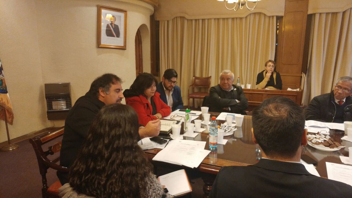 unidaddeplanes's tweet photo. La @unidaddeplanes a través de su director @ortegahernan participa del Consejo Seguridad Pública @MuniLaPintana avanzando en #PlanElCastillo https://t.co/WUJEYWJPpx