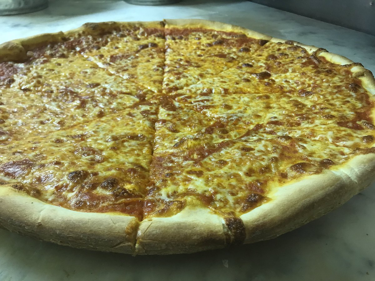 LittleNickysPiz's tweet photo. Grab a slice before its gone https://t.co/O2zUanaQb8