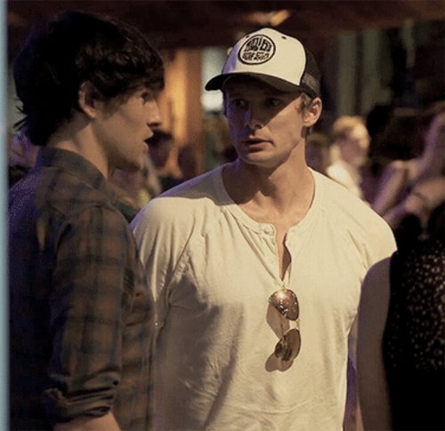 MERLINASDISNEY's tweet image. 