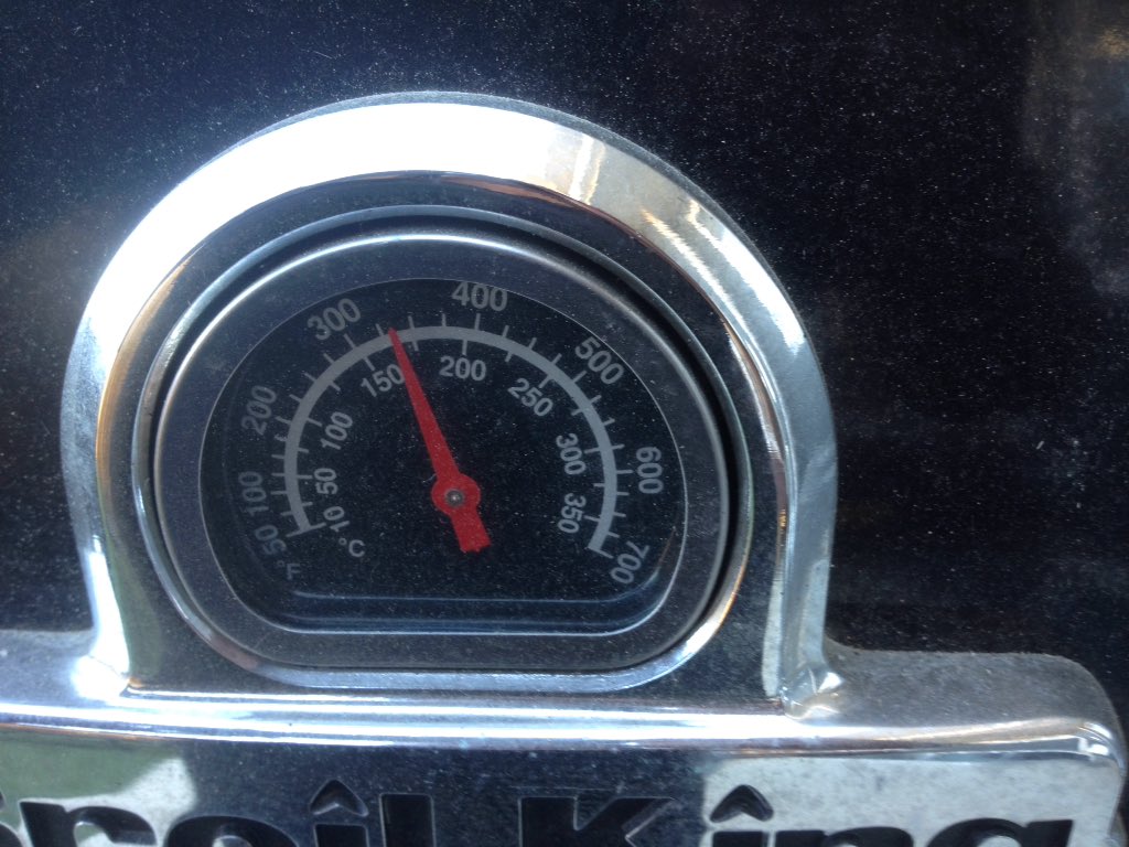 30 degrees outside 300 bbqing. Ya, pork chips and spuds!!!#bbq living