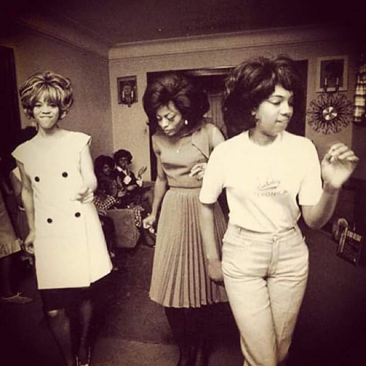 I want to say Happy belated birthday to Florence Ballard\ s family. I am always thinking of Florence. 