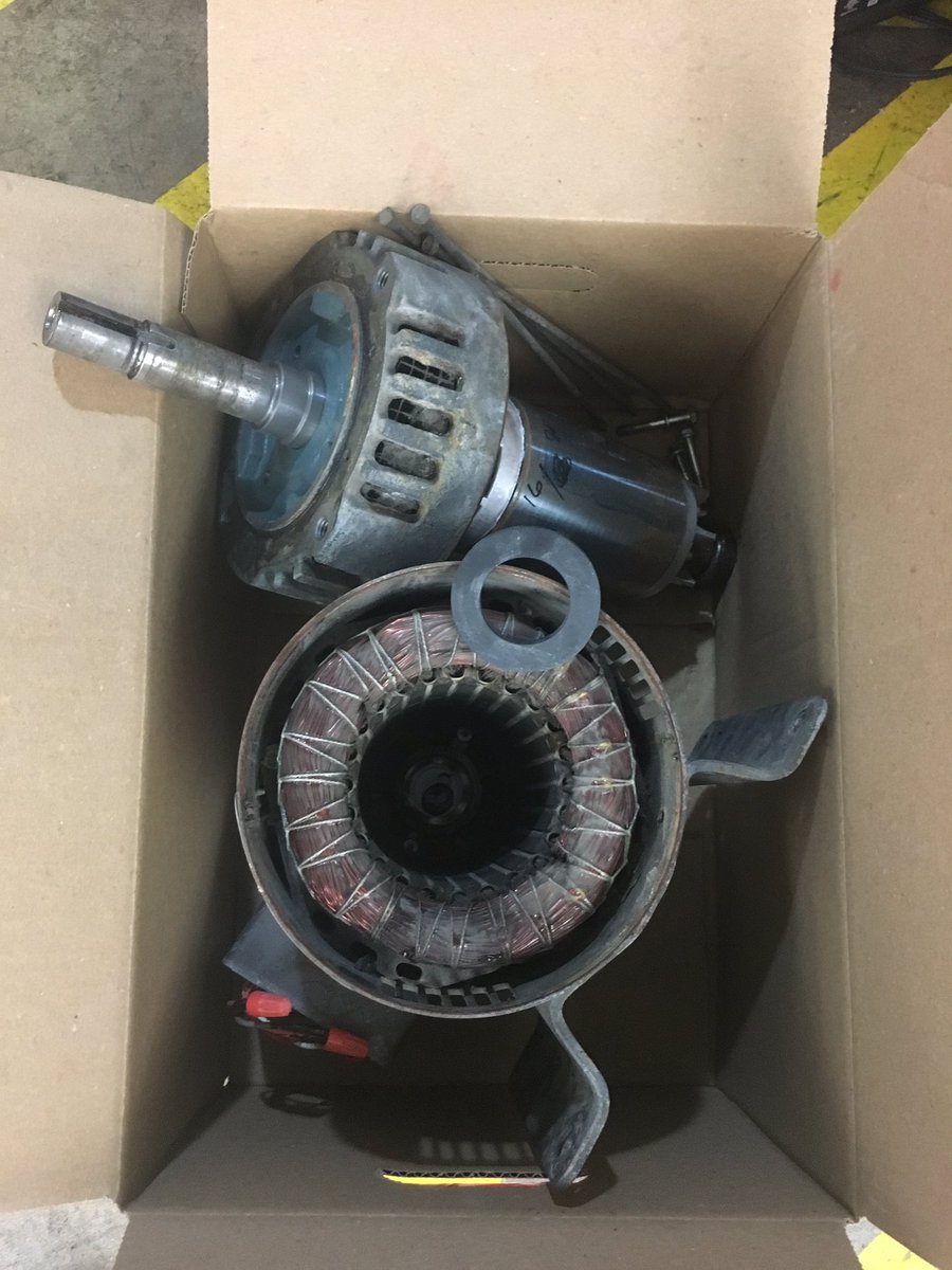 yazoobrewmaster's tweet image. No-one&apos;s main glycol pump should look like this #brokenstuff