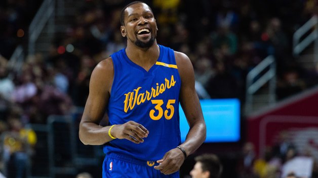 LetsGoGSW73's tweet photo. Kevin Durant signs a 2yr. $53 million deal to stay with GSW! #HomeTownDiscount #KD #DaddysHome https://t.co/Fr8jeISGER