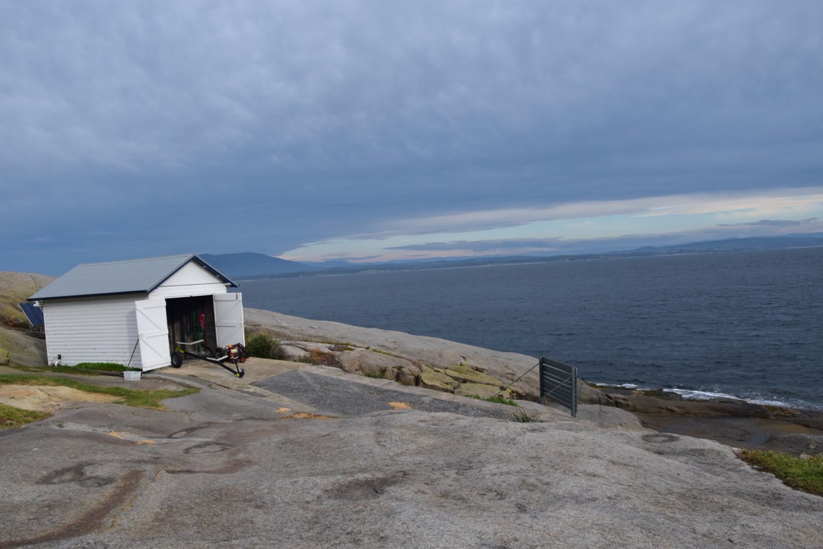 have complete lifestyle envy of the lighthouse keeper at <a href="/MontagueIsland/">Cindy Hartley</a> #travel <a href="/TravellerAU/">Traveller</a>