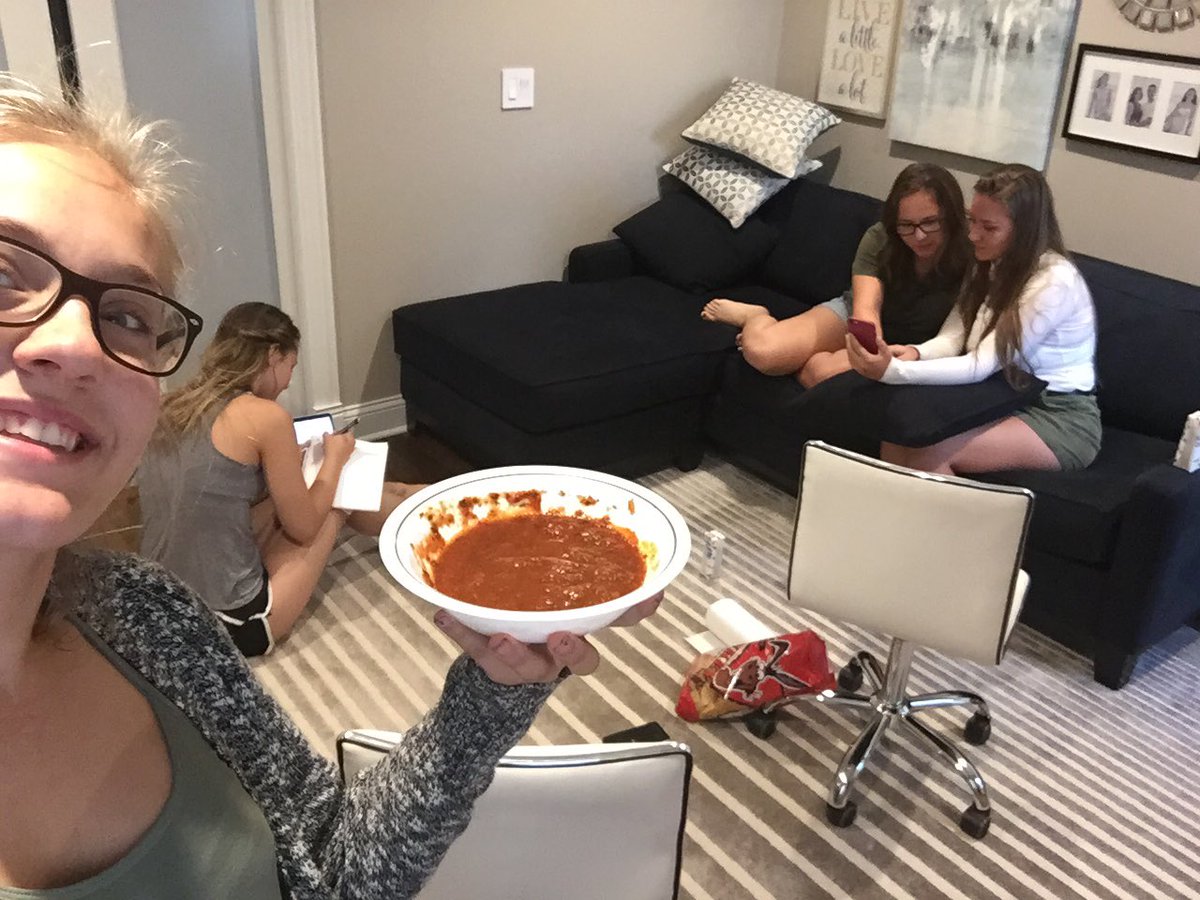 PennyPlanner5's tweet photo. Penny planner team hard at work prepping for nationals 😋 but don't worry we have salsa 😜❤ https://t.co/V5CcAmuKgb