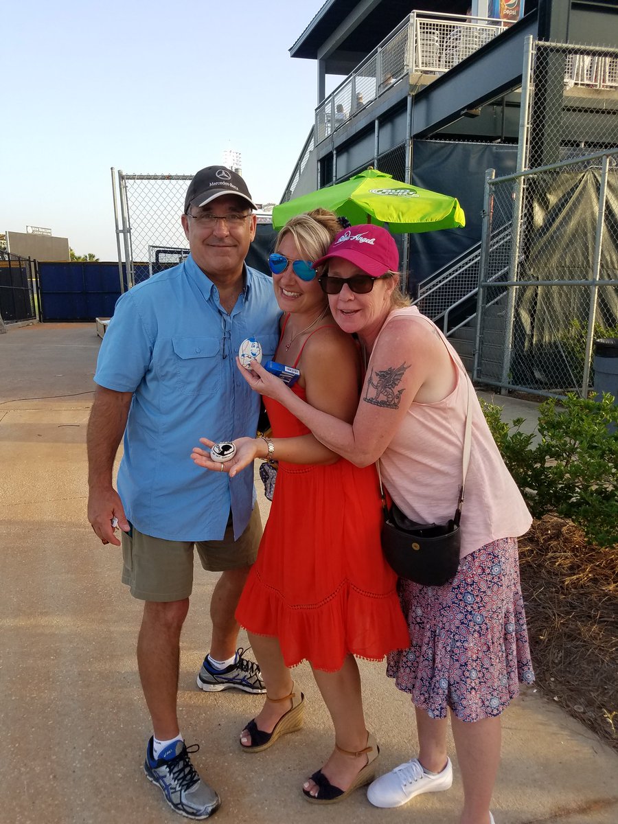 SOGOPensacolaFL's tweet photo. Nothing like a fabulous dinner &amp; the All American pastime for a sultry, #SOGOPCOLA  #4thOfJuly2017 Eve. @BlueWahoosBBall #SkopelosAtNewWorld https://t.co/Ya7YBg06Um