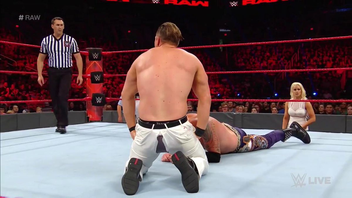 Wwe Universe On Twitter Can You Say Wardrobe Malfunction Raw Mikethemiz Wwe Universe On Twitter Can You Say Wardrobe Malfunction Raw Mikethemiz