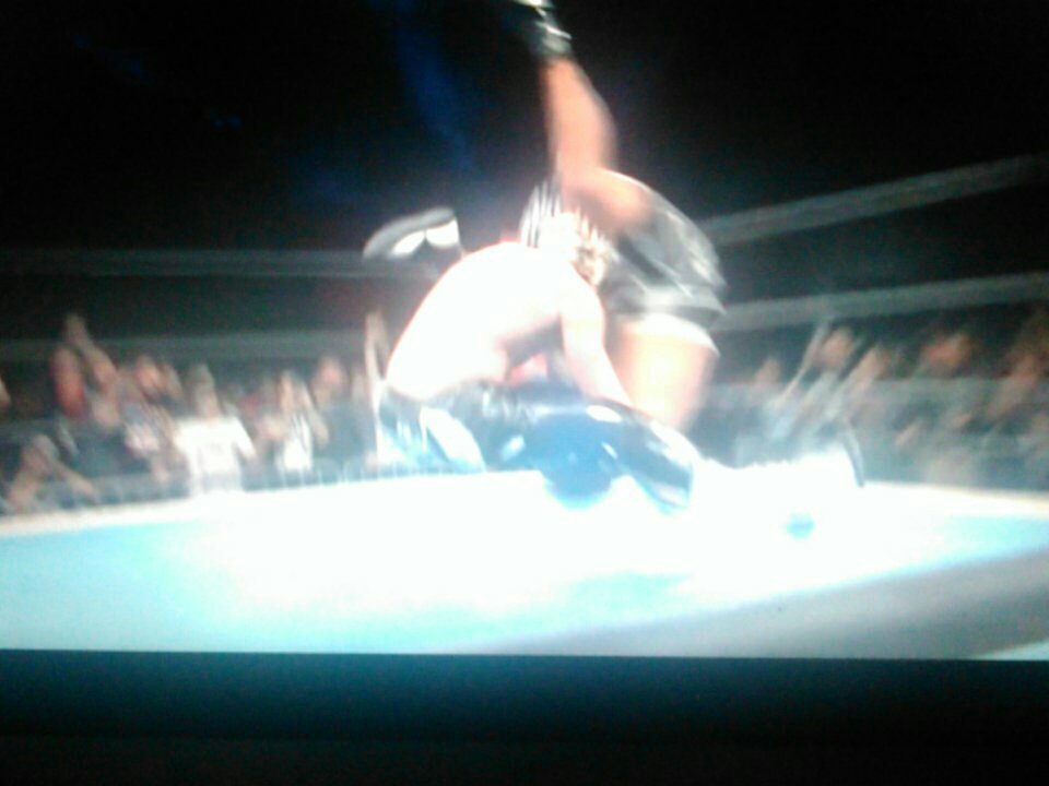 IAmChrisThunder's tweet image. #G1USA Main Event - #AndFirst #IWGPUSChampionship #TheCleaner @KennyOmegamanX - #BulletClub #TheElite