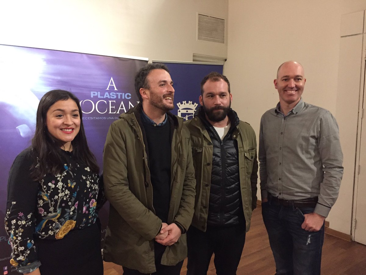 marisolsticio's tweet photo. Hoy fui parte de #unaoladecambio gracias a @MarkMinneboo @Muni_provi @PlasticOceans @cac_providencia #awaveofchange gracias! https://t.co/77ePPV0rBv