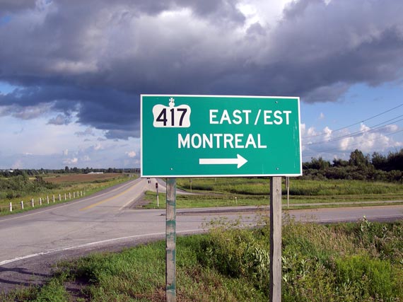 Body found on shoulder of Highway 417 bit.ly/2uEoFxK #Highway417 #body #remains #Limoges https://t.co/hED6sIK7xn