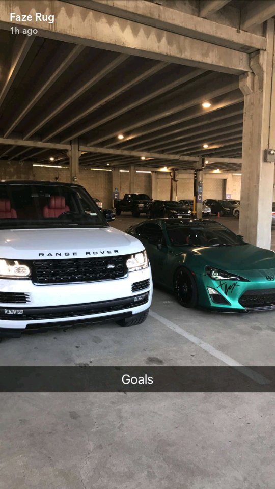 Awadis210Family's tweet photo. Yassss Goals 👍👍👌👌 @FaZeRug https://t.co/e2y8bKoq4r