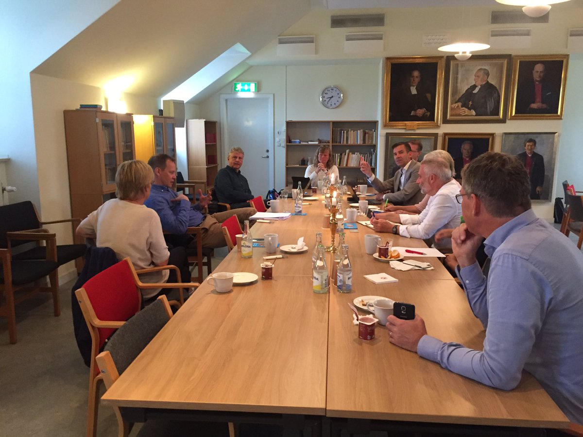 ess_forskning's tweet photo. Mkt givande frukostmöte i #Almedalen med svenska intressenter om industriell användning av #ESS i Sverige. @Vetenskapsradet @vinnova https://t.co/5fF0mkbPah