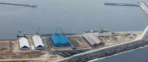 .<a href="/puertoCoruna/">info Puerto Coruña</a> inicia el proceso para la construcción de un nuevo muelle en Punta Langosteira | shar.es/1BE1qX #marítimo #cadesum