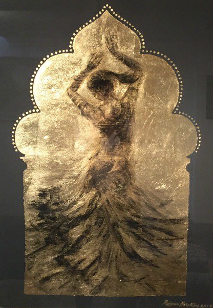 Loving Rebecca Hawkin's Charcoal on gold-leaf series: grandyart.com/portfolio.php?…  #India #woman #charcoal #gold-leaf #art #grandyart #interiors