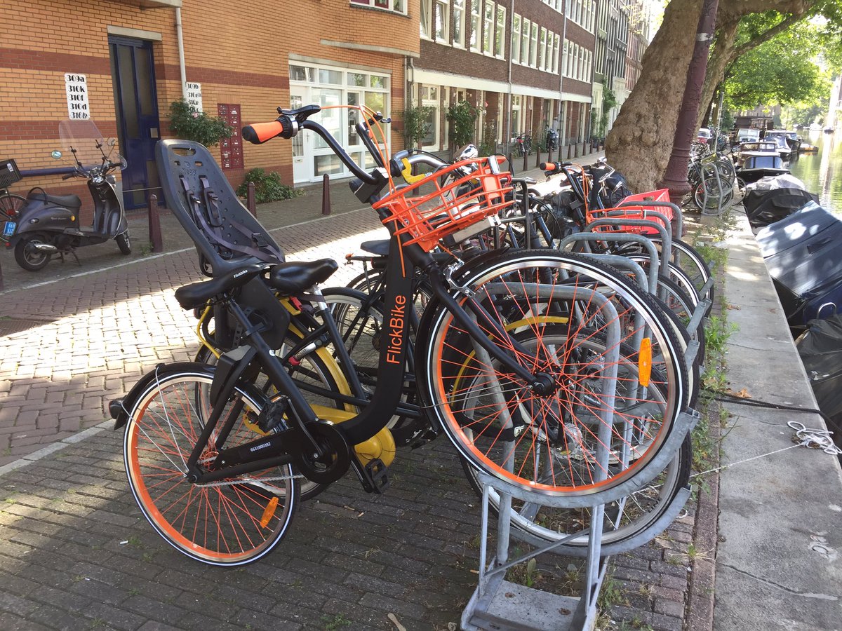 360theta020's tweet photo. Duizend deelfietsen in Amsterdam https://t.co/uPG1sRUWnq #flickbike #deelfiets #fiets #iloveamsterdam #iamsterdam https://t.co/SKo6AdJ2va