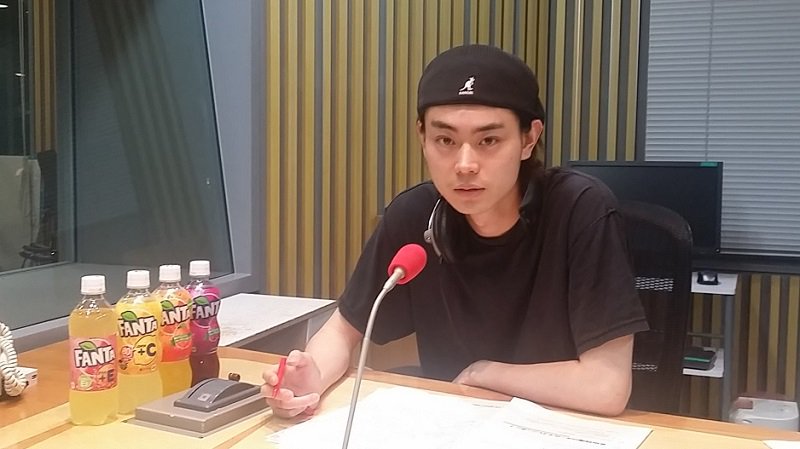 帽子をかぶった菅田将暉さんのコーデ 私服/衣装/購入先 - Woomy 帽子をかぶった菅田将暉さんのコーデ 私服/衣装/購入先 - Woomy