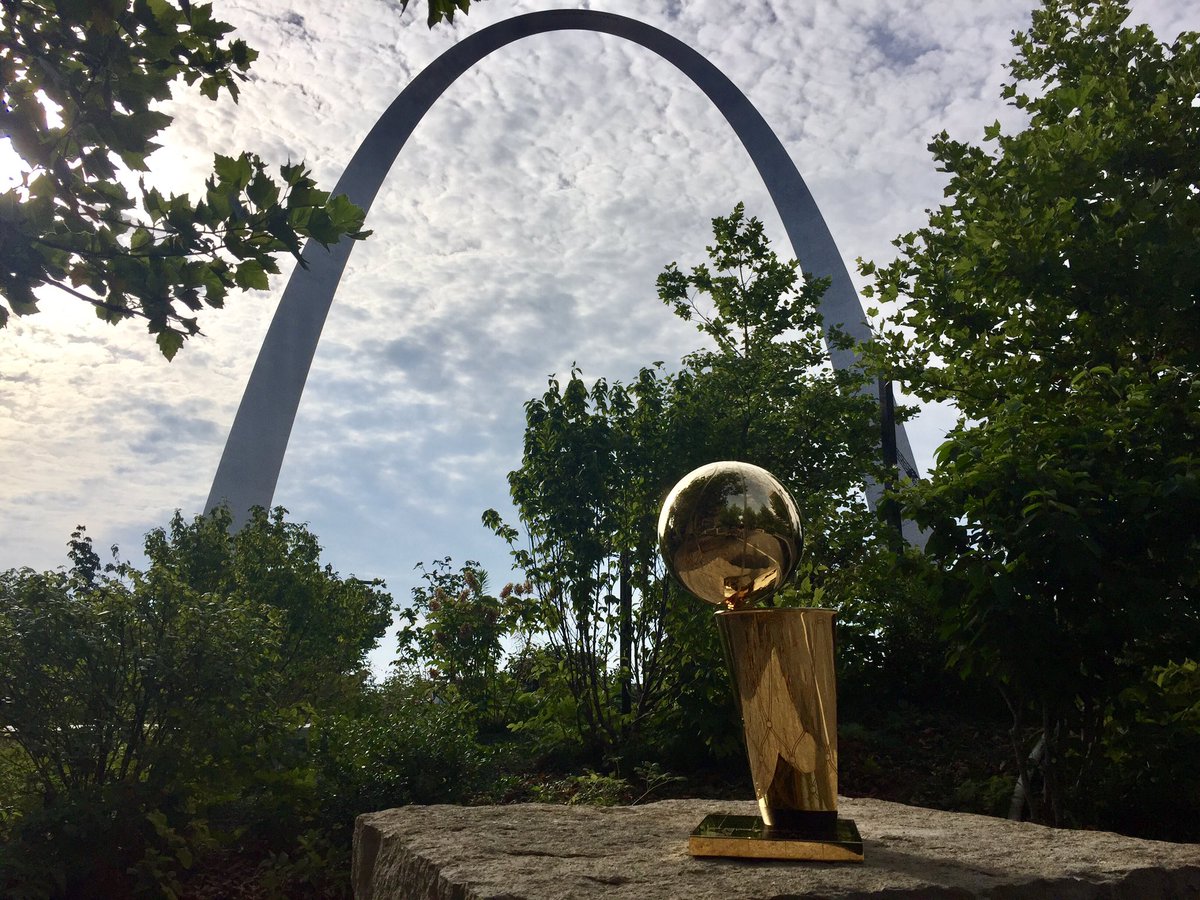 warriors's tweet photo. Busy day for Larry 🏆 https://t.co/P3h2L70USA