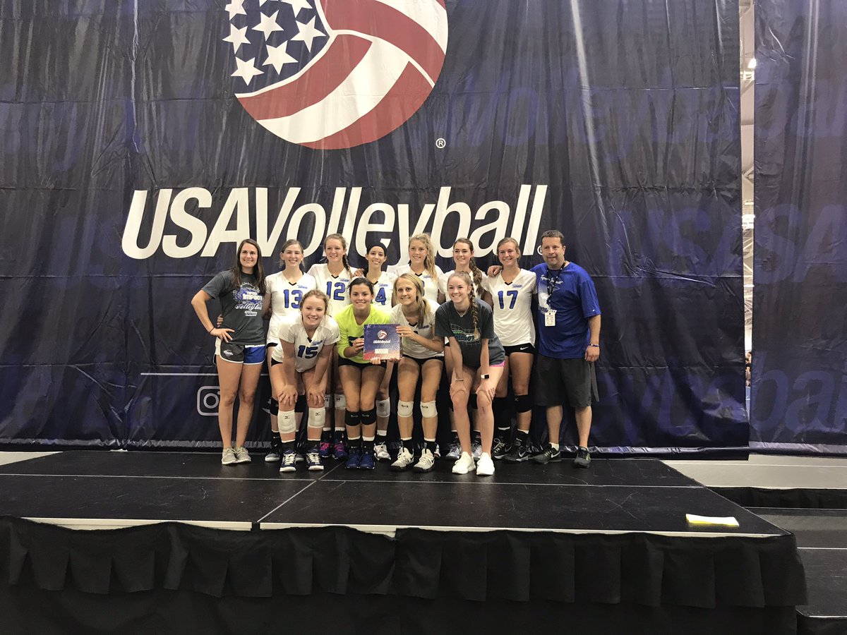 lauriemoore1865's tweet photo. Topeka Impact 17-1 wining the silver division at Nationals. So proud at how far this team came this year. #topekaimpact #usavolleyball https://t.co/HHMIOce4n4