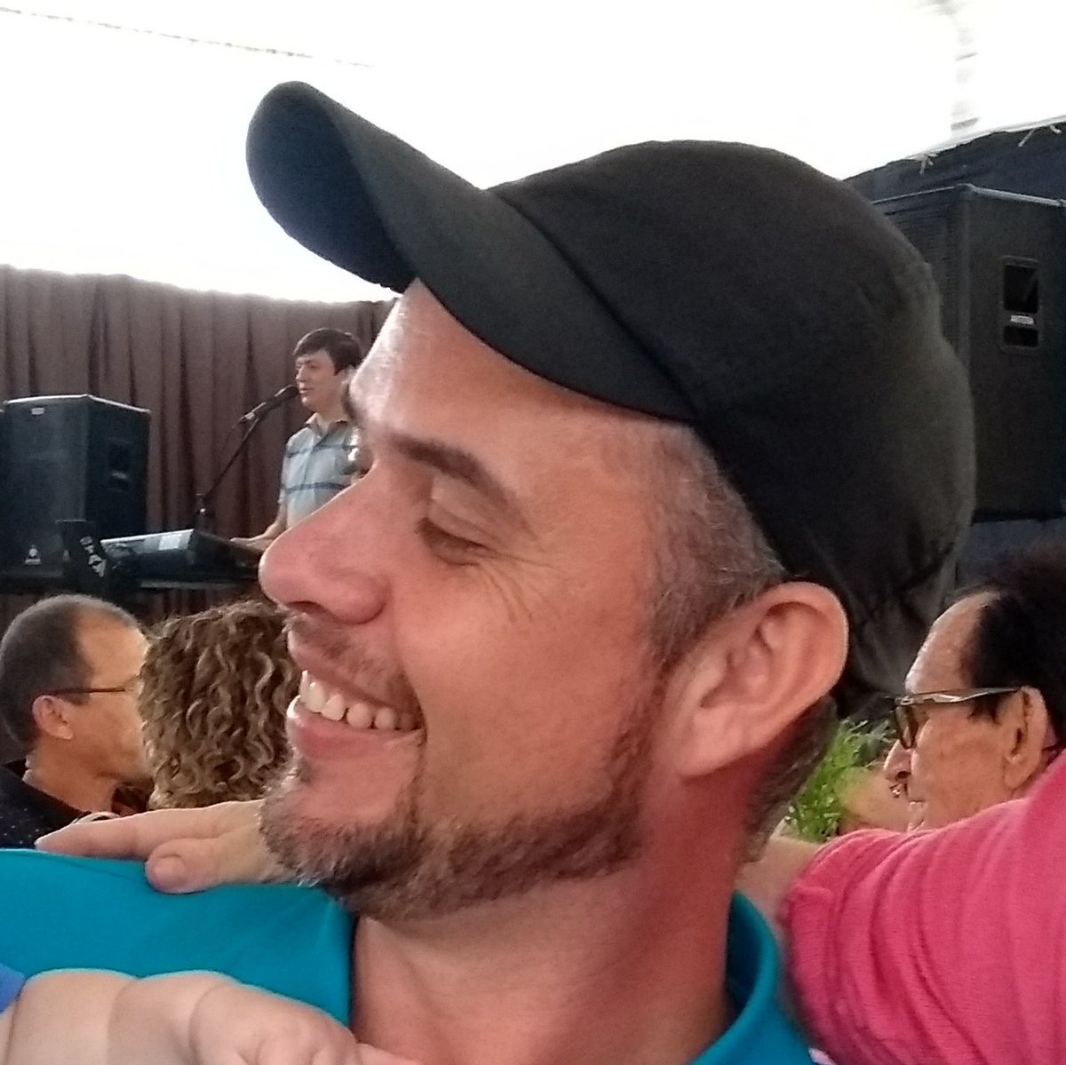 HUGOSIMONASSE's tweet photo. #NewProfilePic https://t.co/vR9tJyo2jD