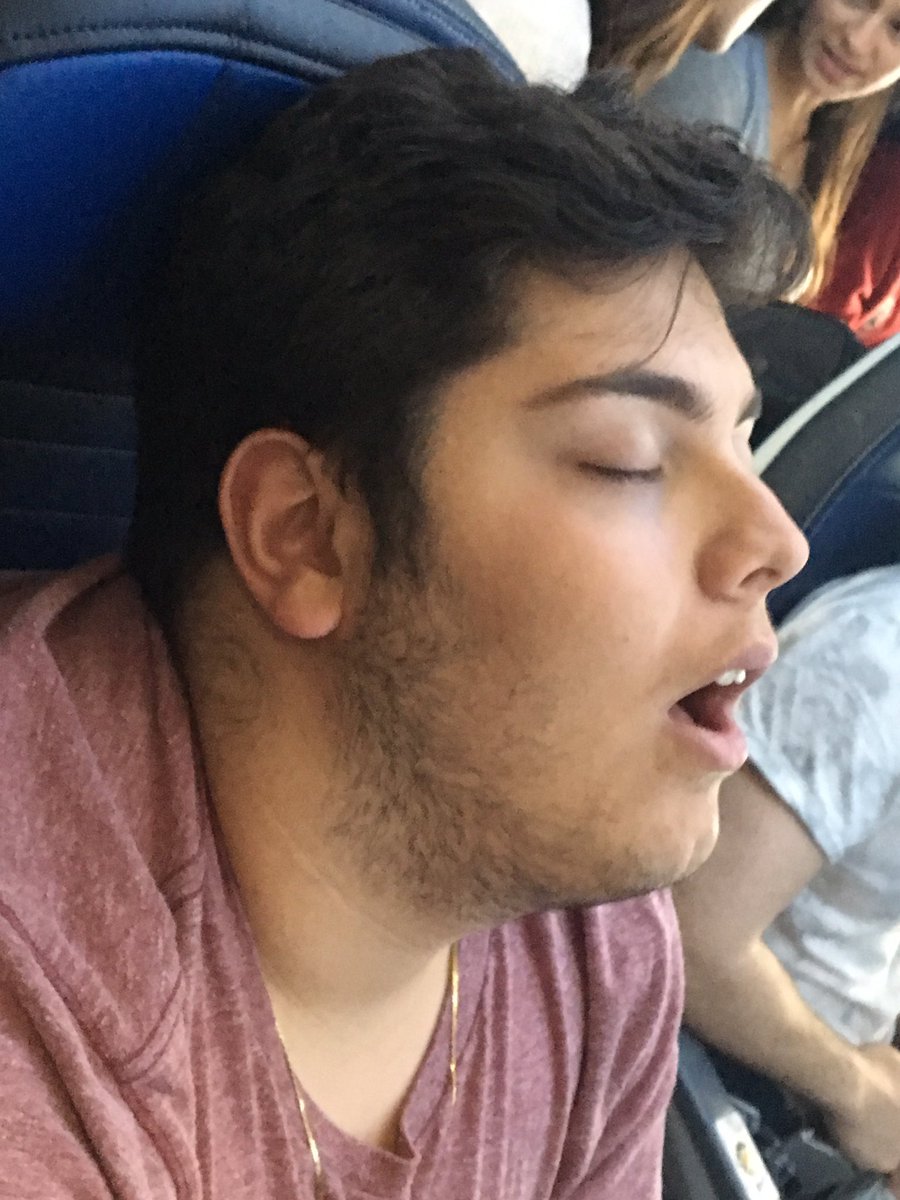 katrenabanyamin's tweet photo. When #postconferencedepression takes away your will to live https://t.co/zcaVoA9vyv