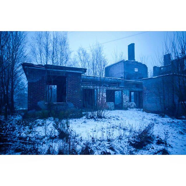 Reposting @malcolm_brice: St. Margaret's, derelict mental asylum on a snow covered winter's early morning.#photography #winter #mentalasylum