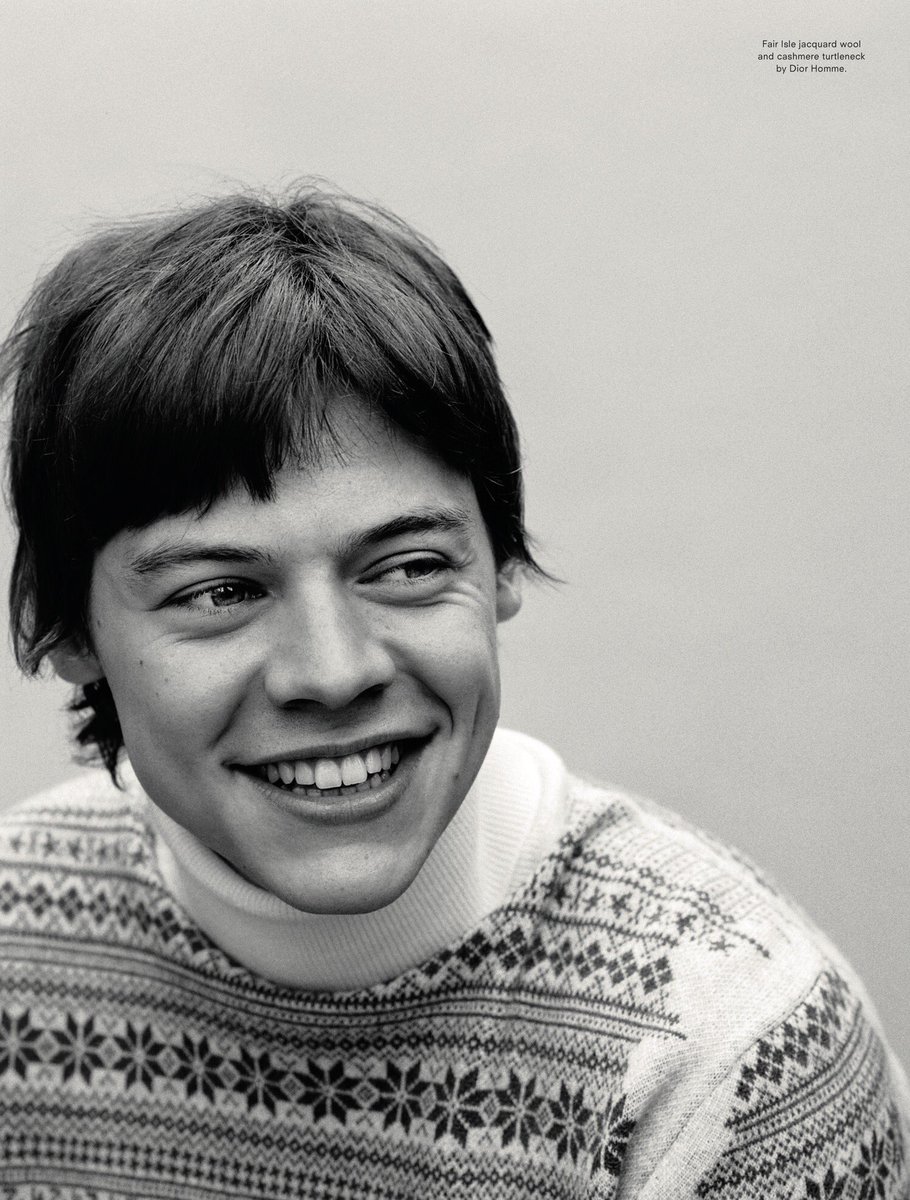 FlRSTALBUM's tweet photo. my life has not been the same since the day i saw these photos. snakes have started manifesting in my house. i dont sleep anymore https://t.co/W7Oa0bvMbS