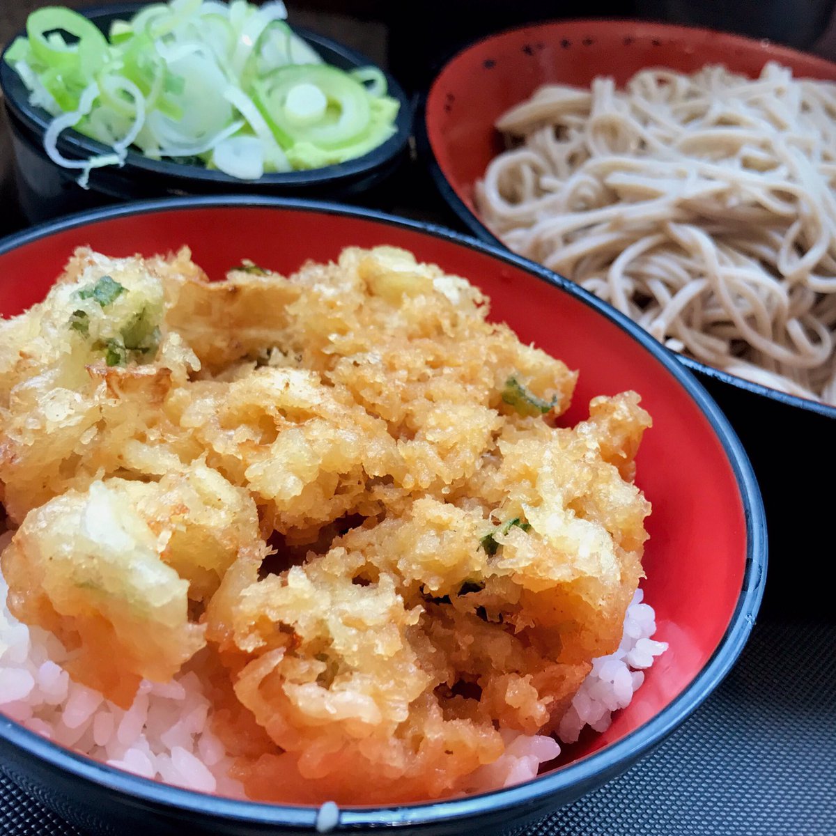 小柱かき揚げ丼 小柱かき揚げ丼