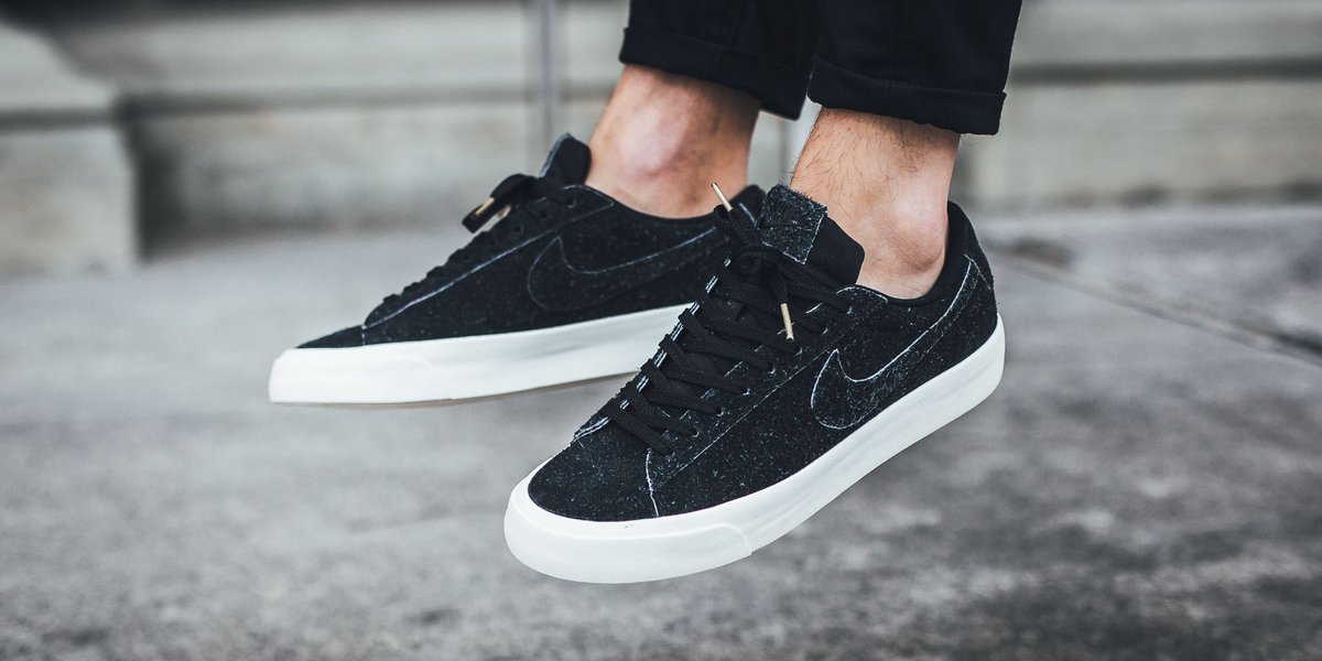 nike blazer studio low black