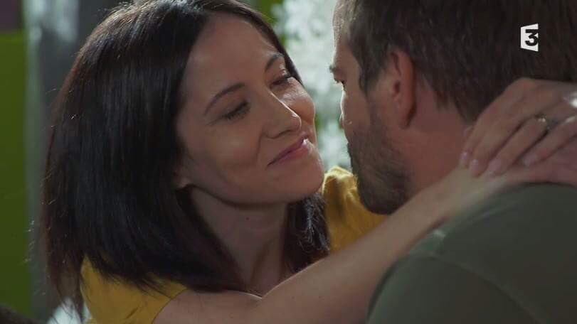 CommicoMistral's tweet photo. Episode 3311 chez les Boher c'est le calme après la tempête 😍❤️ #LePlusBeauCouple #pblv https://t.co/uxwISTUtWN