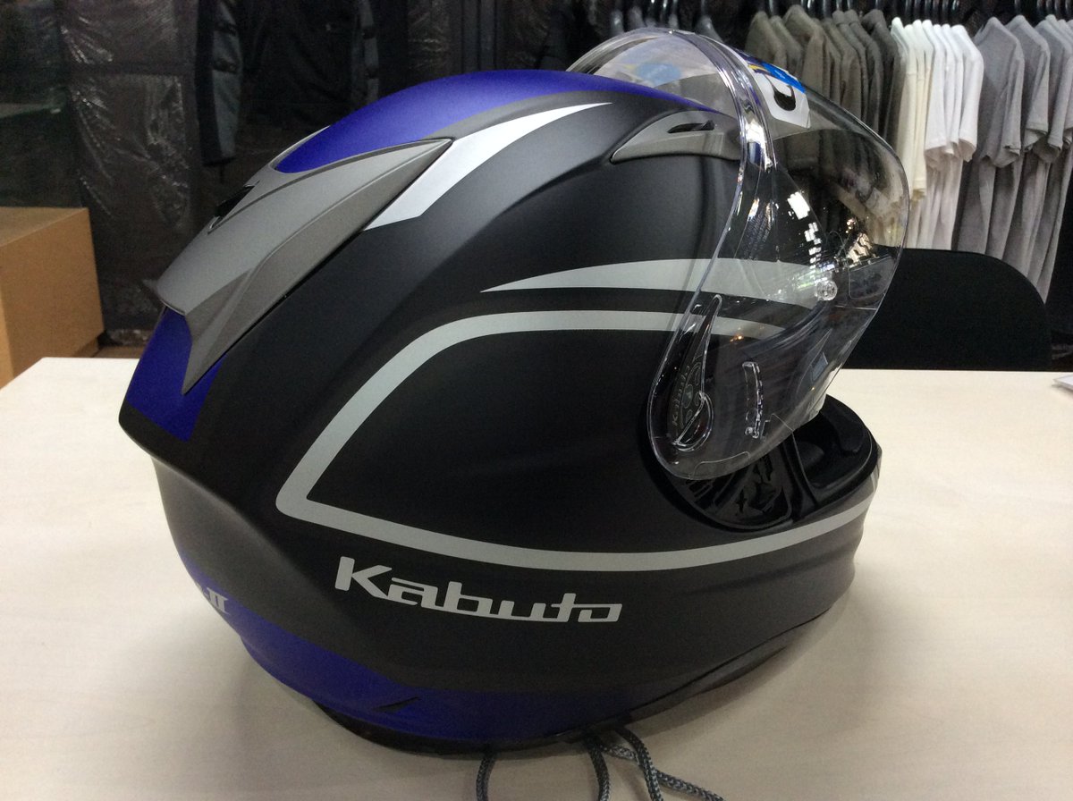 umediaaoba's tweet image. #OGKKabuto #KAMUI_2 #CLEGANT 限定カラーＬサイズが入荷致しました～(*´'▽'`*)！インナーサンシェード搭載の為様々なシーンで活躍する事間違いなしです！少し紫がかった深い色で全体はマット（艶消し）の為シュッとしていてかっこいいです是非見に来て下さい✨