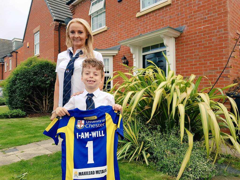 KimWilcock1's tweet image. @lillieeeeeeeee presenting           I-Am-Will ready for his rugby final #wolvesfoundation