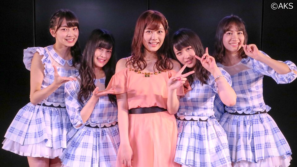 AKB48_LODstaff's tweet photo. 【配信終了間近】
6月5日 木﨑チームB「ただいま　恋愛中」公演・横島亜衿さん卒業公演の配信まもなく終了です！お見逃しなく！https://t.co/v3UaaObpX1
#AKB48劇場公演 #チームB #横島亜衿卒業公演 https://t.co/oL152FSzLz