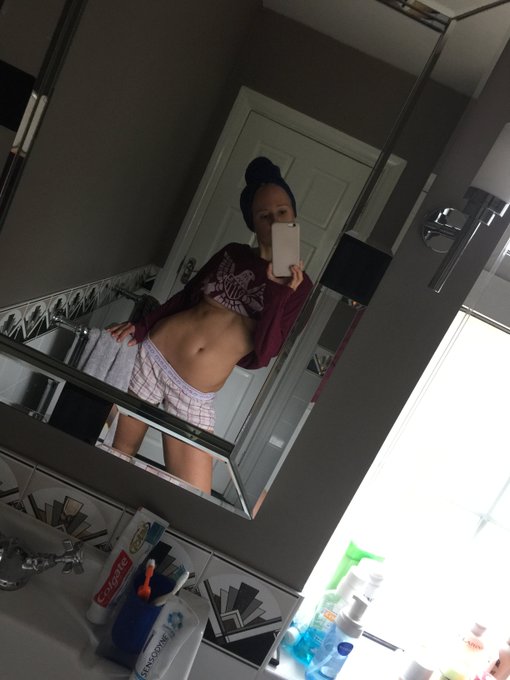 Goodmorning! https://t.co/VAmNeA0exT<a href="/tag/horny"class="tags"><span>#horny</span></a>